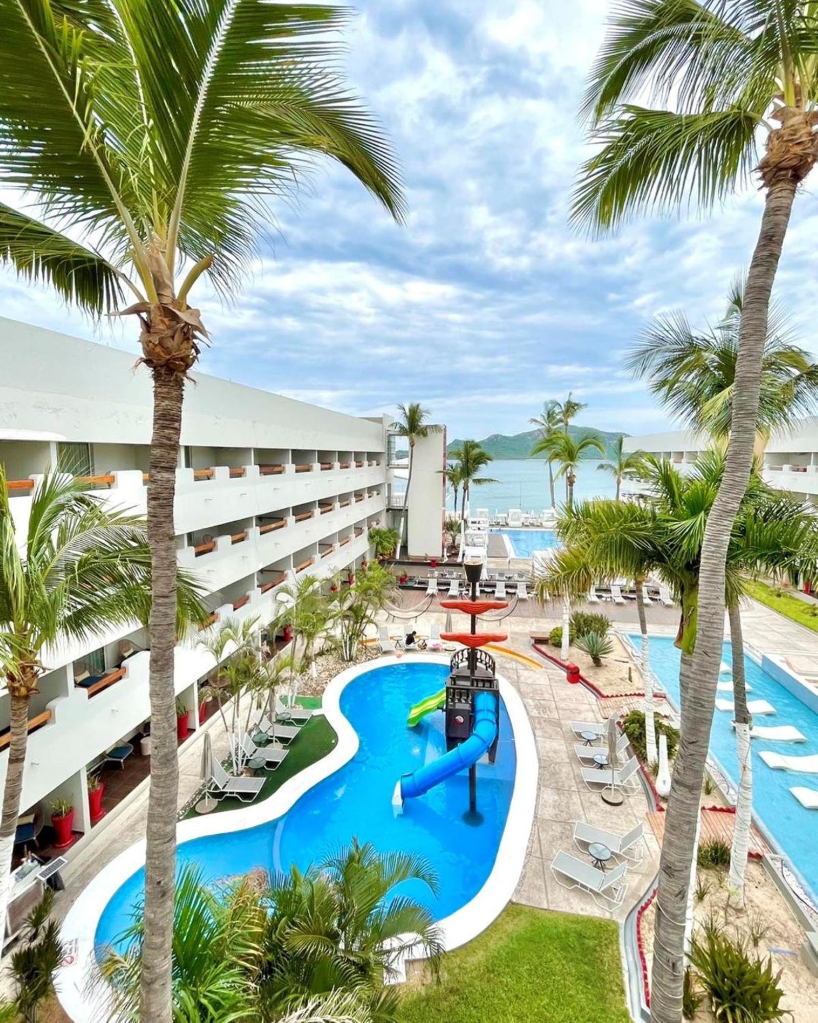 Hotel Emporio Mazatlán Esterno foto